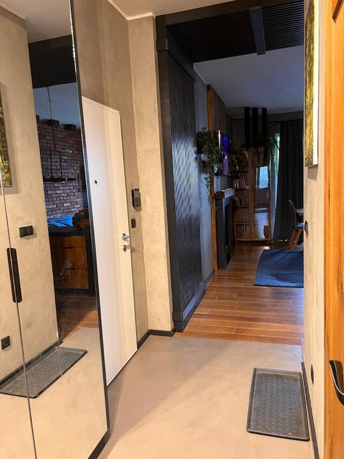 Appartamento Lake Park Apartament With Free Parking Airport Netflix Varsavia Esterno foto