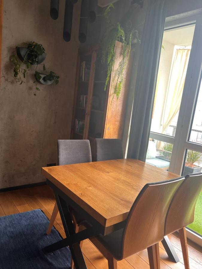 Appartamento Lake Park Apartament With Free Parking Airport Netflix Varsavia Esterno foto