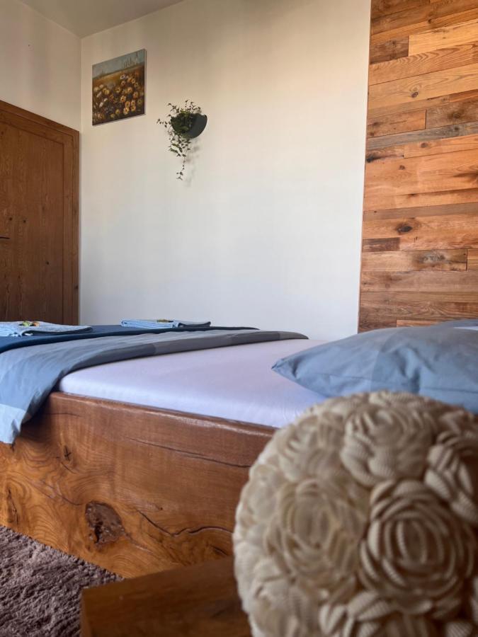 Appartamento Lake Park Apartament With Free Parking Airport Netflix Varsavia Esterno foto