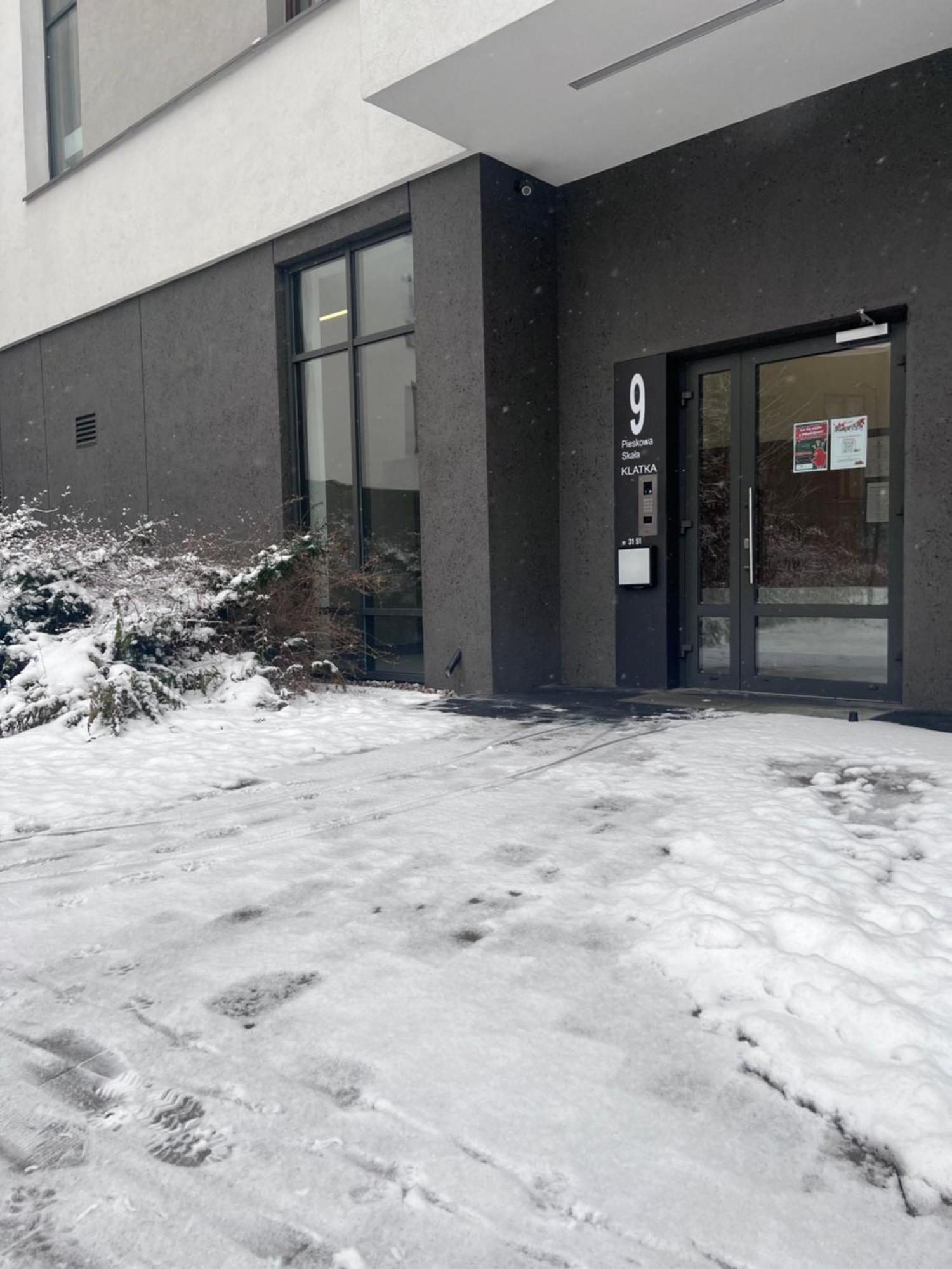Appartamento Lake Park Apartament With Free Parking Airport Netflix Varsavia Esterno foto
