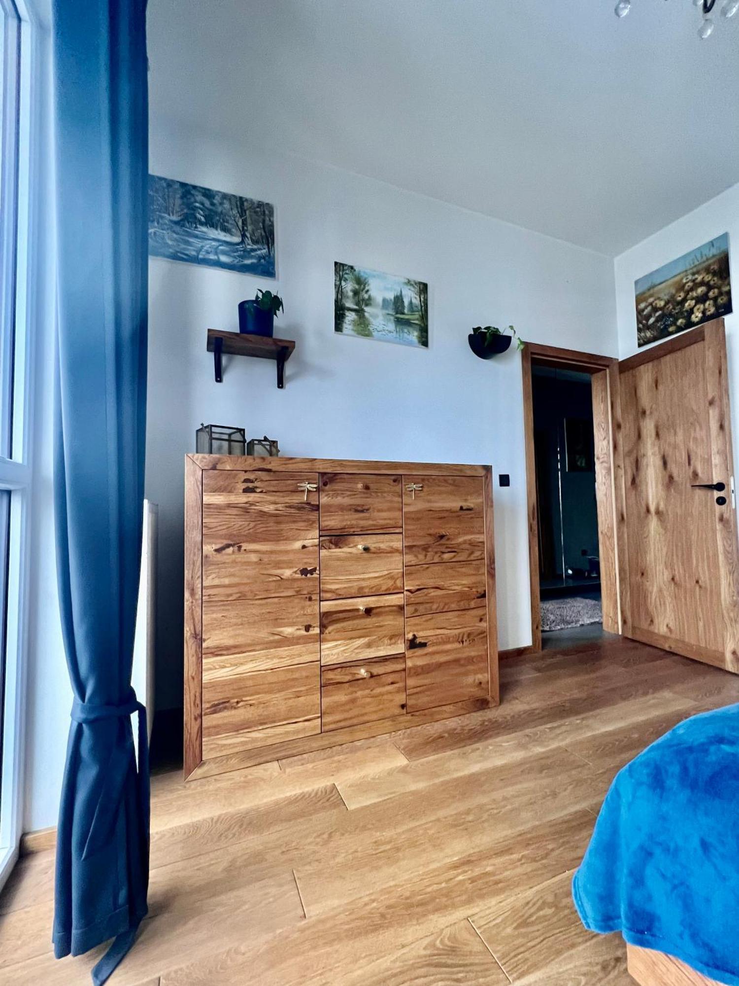 Appartamento Lake Park Apartament With Free Parking Airport Netflix Varsavia Esterno foto
